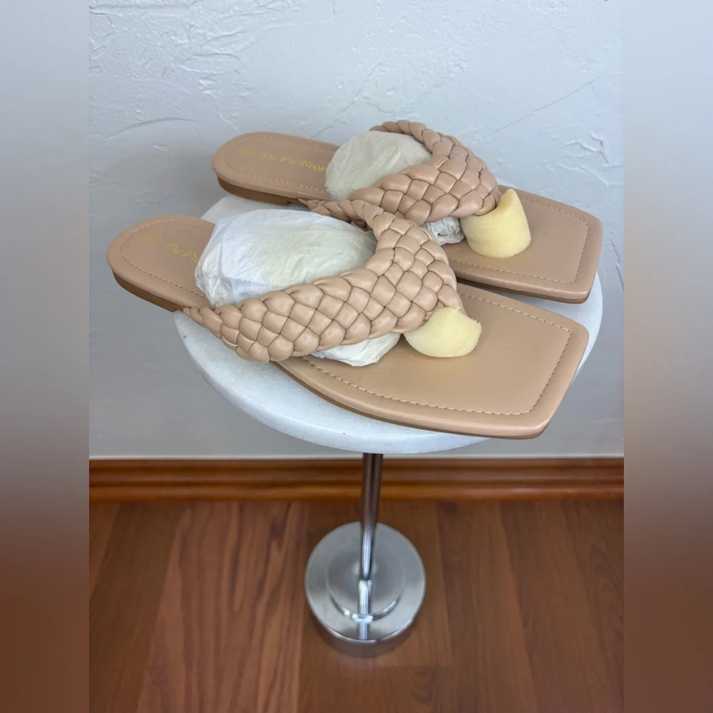 NEW Y2K Women's Braided Thong Sandal Shoe Neutral Square Toe Slip On‎ Tan 8.5